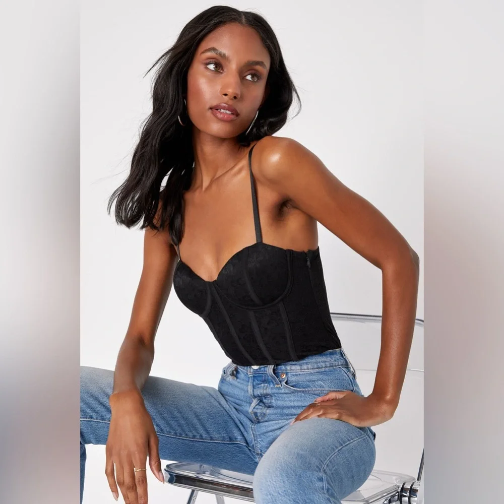 Lulu’s Elegant Black Lace Bodysuit size S - Picture 1 of 8